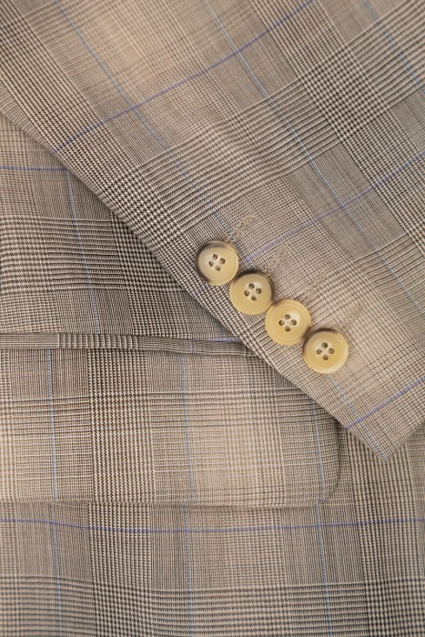 Товар бежевого цвета с внутренней стороны