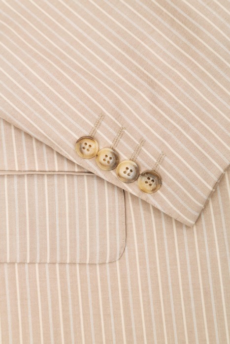 Товар бежевого цвета с внутренней стороны