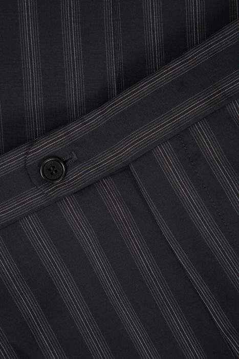 костюм  универсального стиля с лицевой стороны