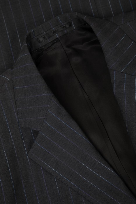 костюм  из шерсти спереди