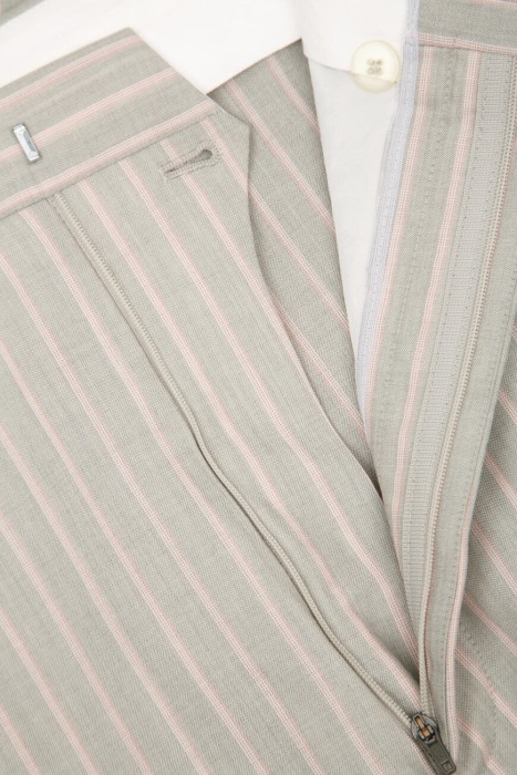 костюм  универсального стиля с лицевой стороны