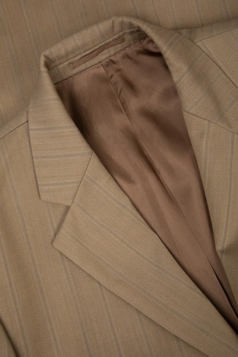 костюм  из шерсти спереди