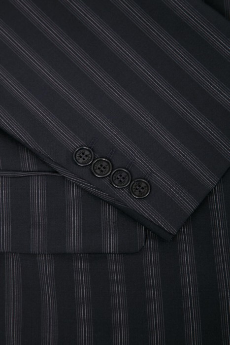 Товар синего цвета с внутренней стороны