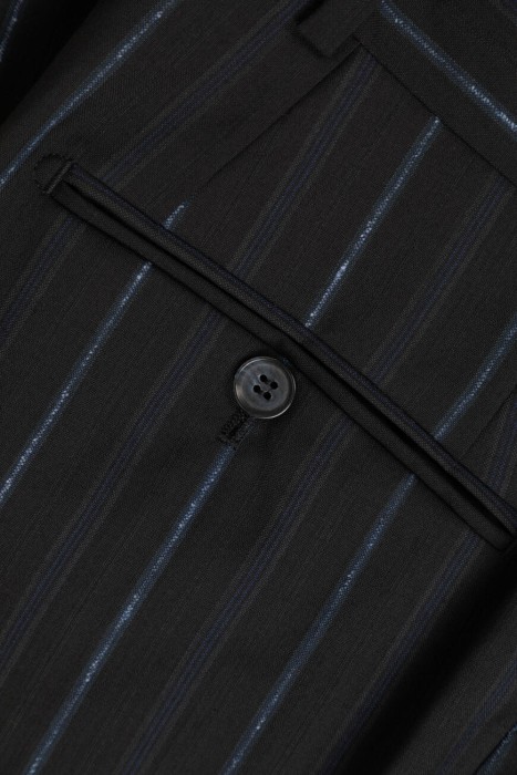 костюм  универсального стиля с лицевой стороны