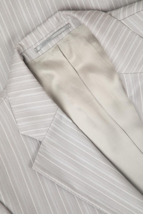 костюм  из шерсти спереди