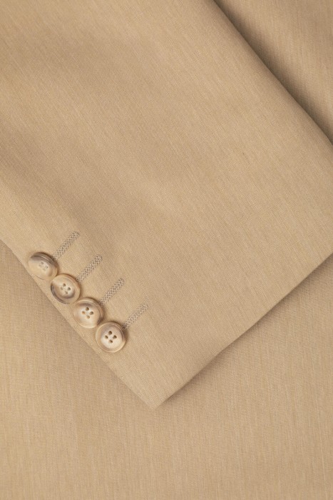 костюм  из шерсти спереди