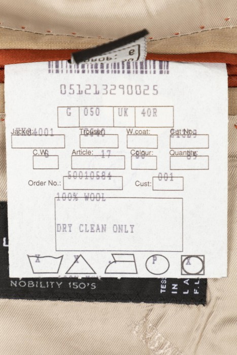 костюм  на сезон этого года фотография