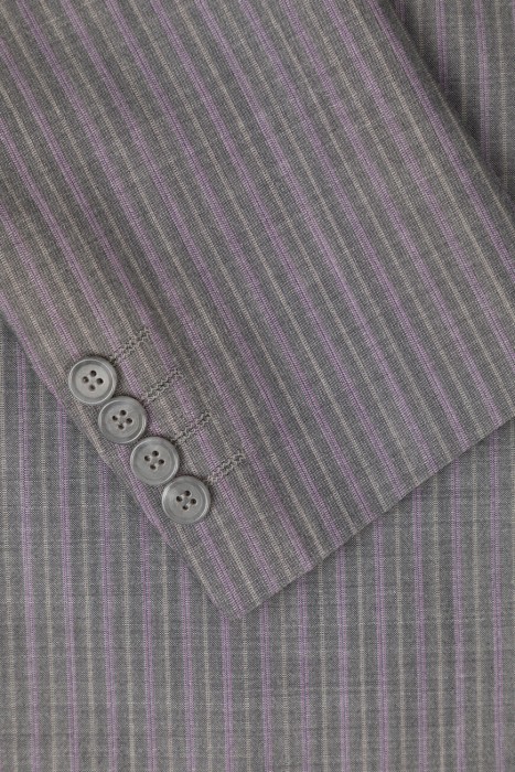 Товар серого цвета с внутренней стороны