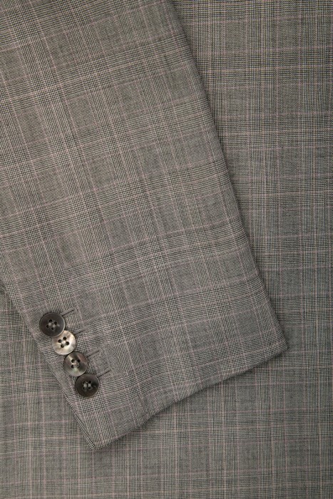 Товар серого цвета с внутренней стороны