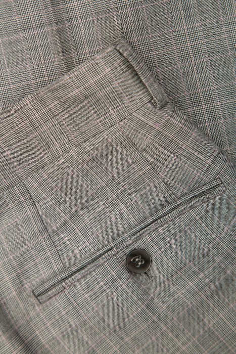 костюм  универсального стиля с лицевой стороны