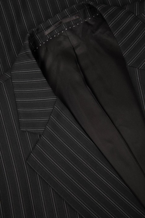 костюм  из шерсти спереди