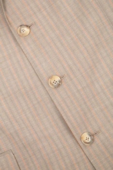 костюм  из шерсти спереди