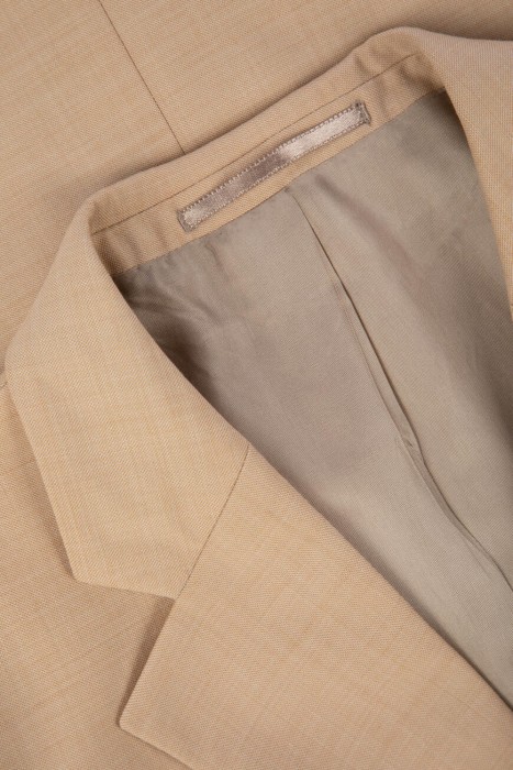 костюм  из шерсти спереди