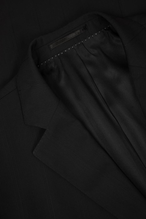 костюм  из шерсти спереди