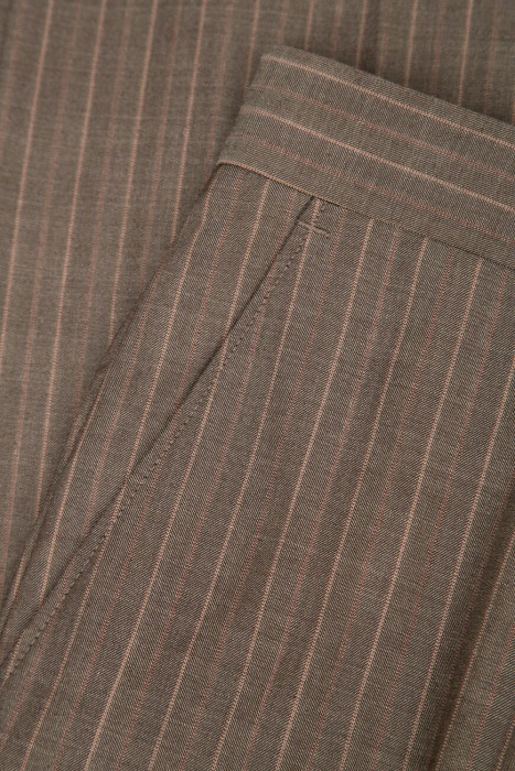 костюм  универсального стиля с лицевой стороны