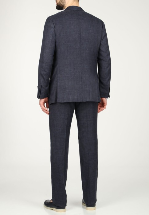 Товар синего цвета с внутренней стороны