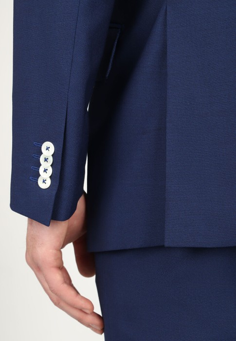 костюм  повседневного стиля с лицевой стороны