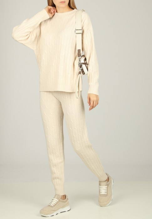 костюм  из италии вид сбоку