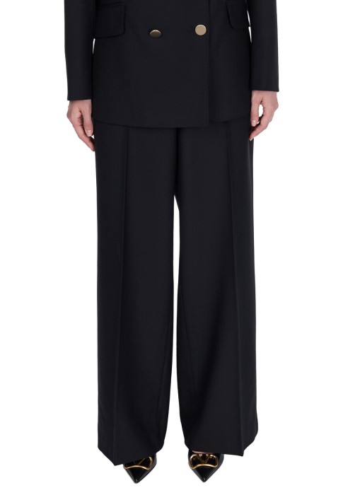 костюм  универсального стиля с лицевой стороны