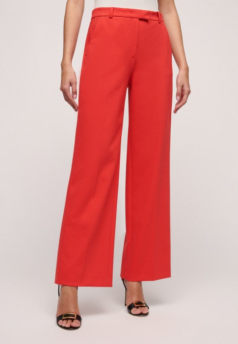 костюм  универсального стиля с лицевой стороны