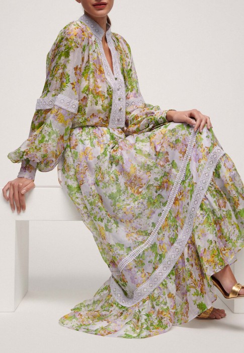 Товар фиолетового цвета с внутренней стороны