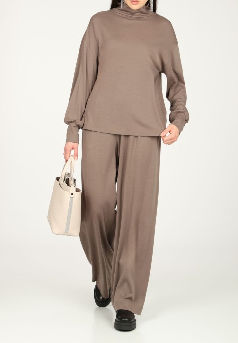 костюм  из италии вид сбоку