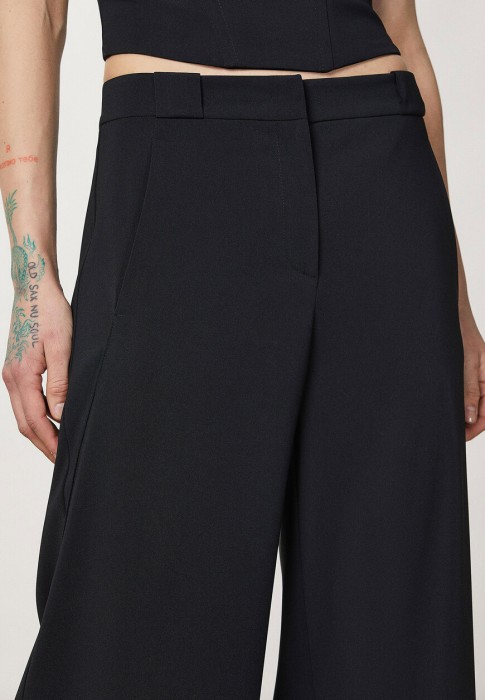 Продукция для женщин фото