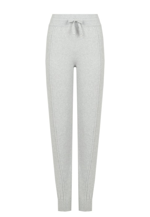 костюм  по цене 116130 руб вид справа