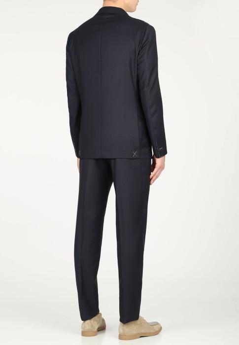 Товар синего цвета с внутренней стороны