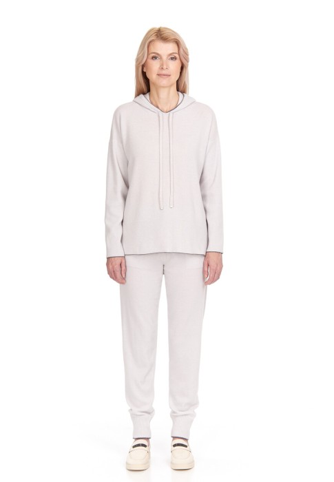 костюм  из проверенных материалов спереди