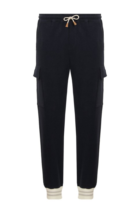 костюм  по цене 135030 руб вид справа