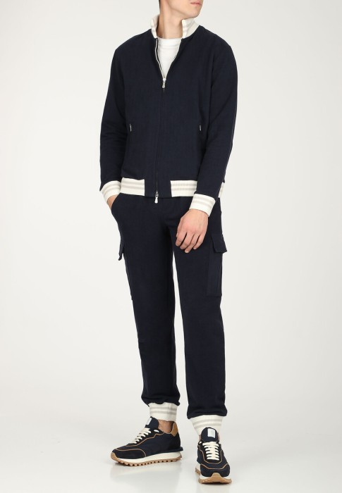 костюм  из италии вид сбоку