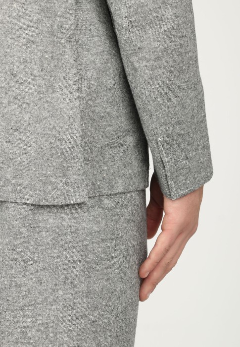 костюм  из проверенных материалов спереди