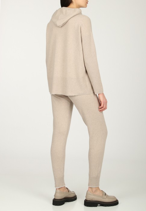 костюм  из проверенных материалов спереди