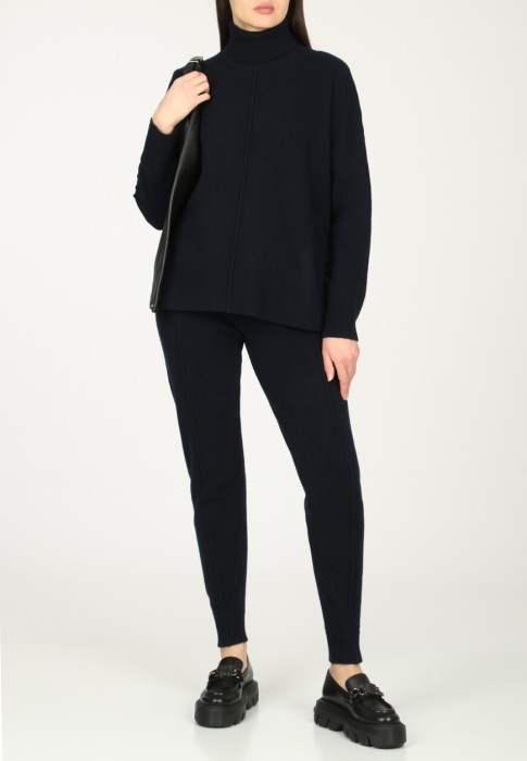 костюм  из италии вид сбоку