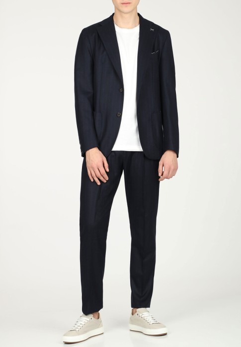 костюм  из италии вид сбоку