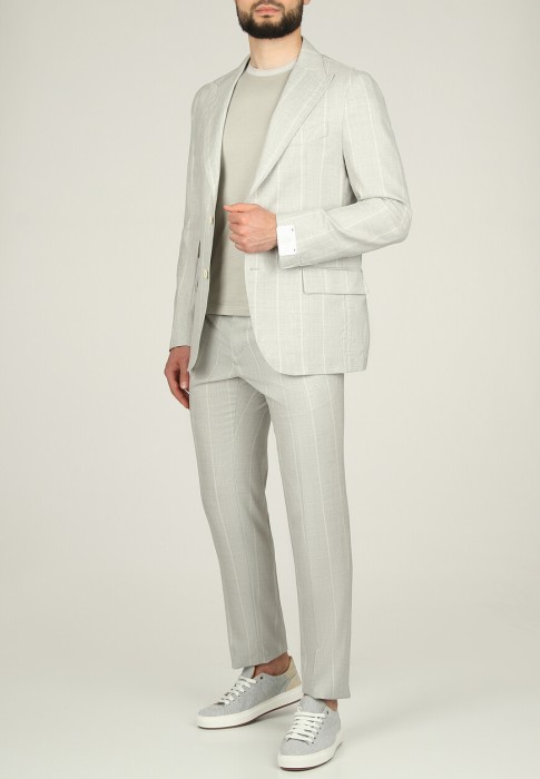 костюм  из италии вид сбоку