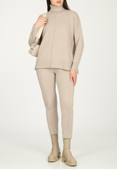 костюм  из италии вид сбоку