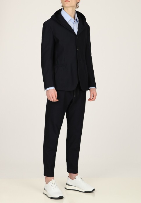 костюм  из италии вид сбоку