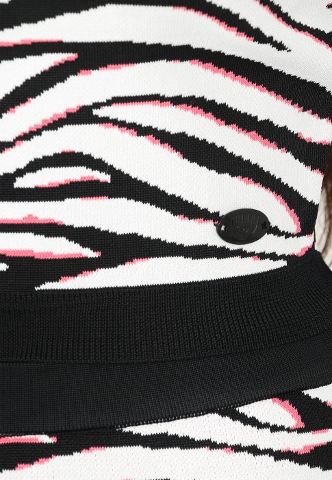 костюм  универсального стиля с лицевой стороны