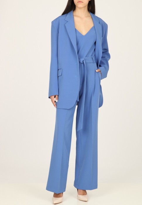 костюм  из проверенных материалов спереди