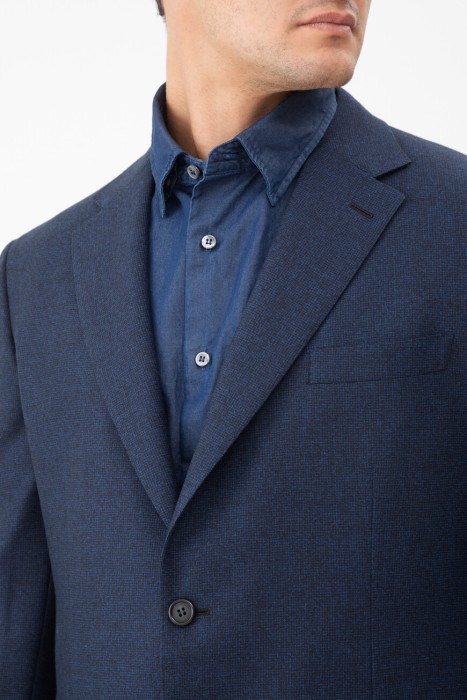 костюм  из италии вид сбоку