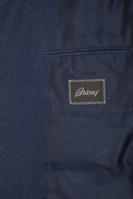 костюм  вид справа