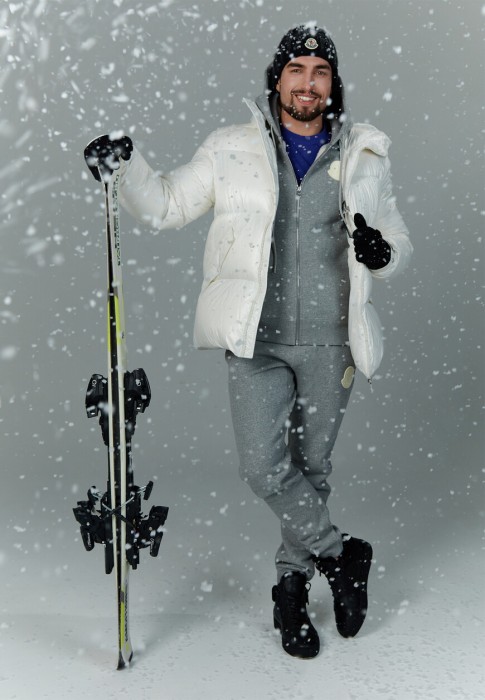 костюм  из италии вид сбоку