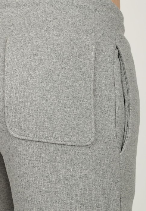 костюм  вид слева