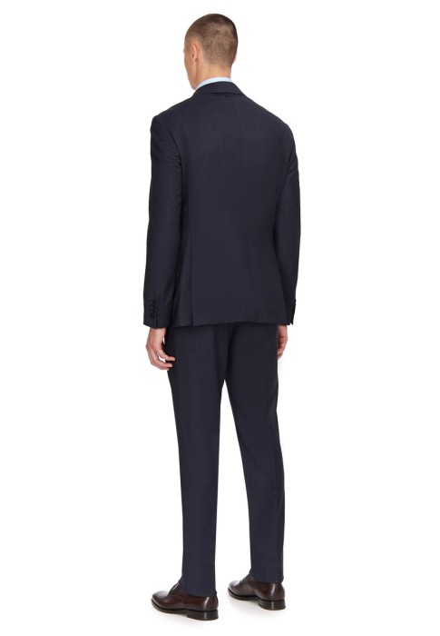 костюм  из проверенных материалов спереди