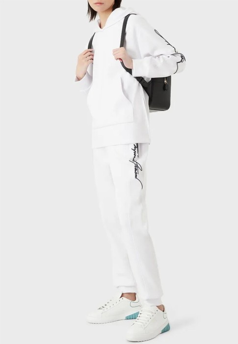 костюм  из италии вид сбоку