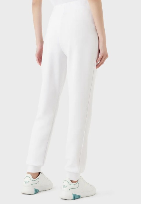 костюм  из проверенных материалов спереди