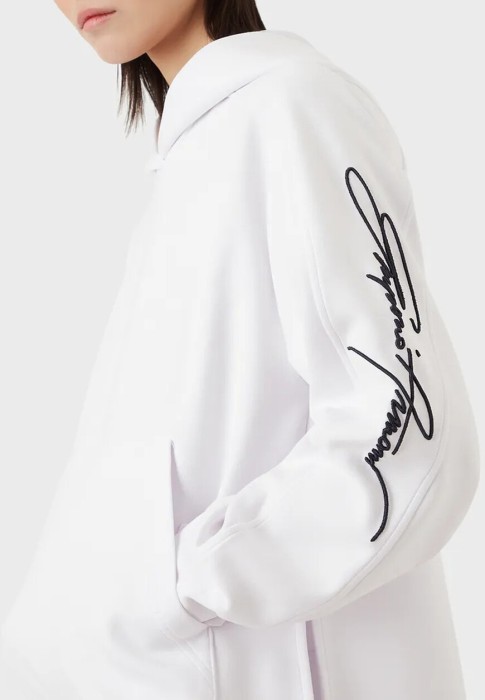 Продукция для женщин фото