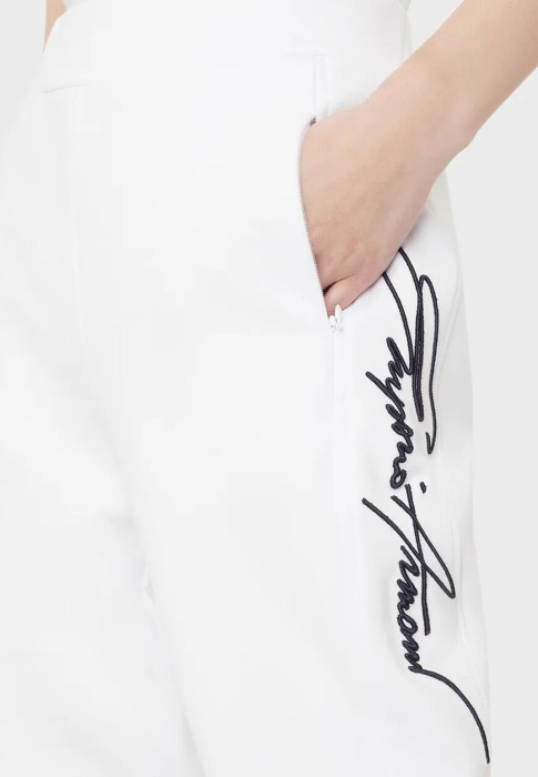 костюм  универсального стиля с лицевой стороны